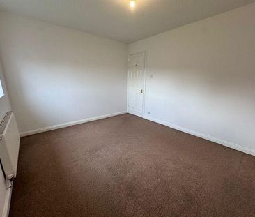 2 bedroom semi-detached house to rent - Photo 4