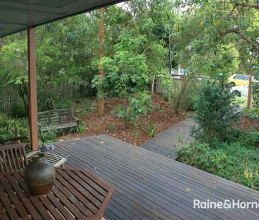 Charming Kenmore Home with Spacious Backyard - Photo 4