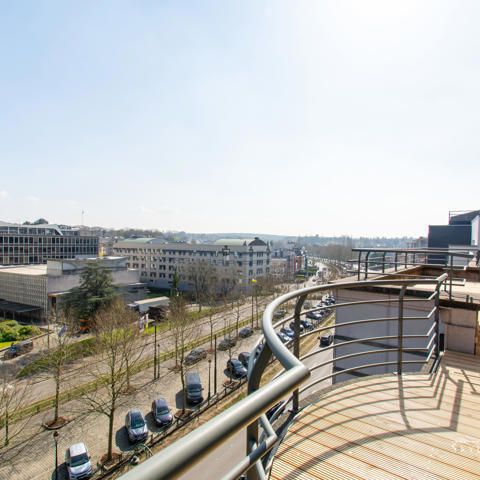 Penthouse - à louer - Photo 1