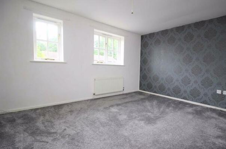 2 bedroom semi-detached house to rent - Photo 4
