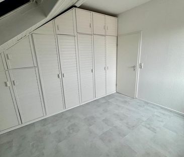 Geschmackvolle 2-Zimmer-DG-Wohnung mit Wintergarten & Galerie - Photo 5