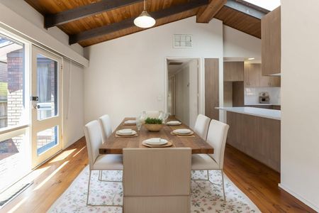 FOUR BEDROOM FAMILY HOME - Photo 5