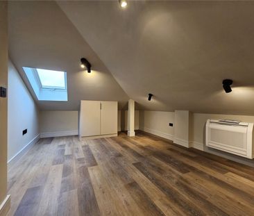 Holgate Court, RM1, Romford - Photo 5