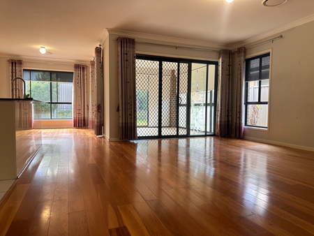 36 Elimatta Avenue, Jordan Springs, NSW - Photo 4