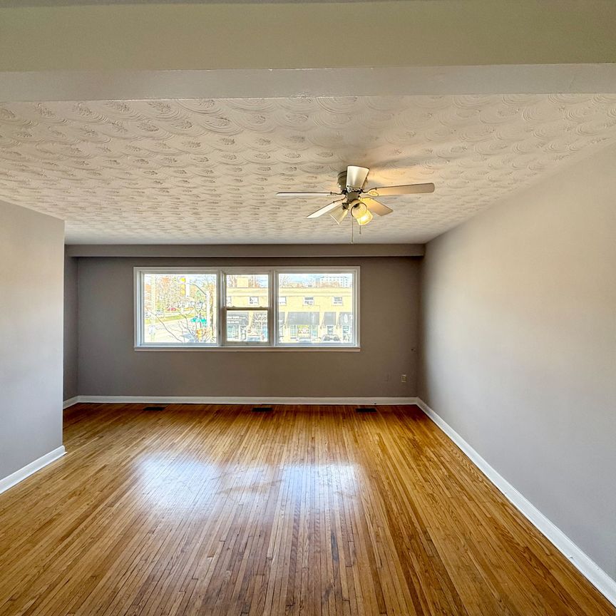 For Lease - 150 Kerr Street, Oakville, Ontario - Photo 1