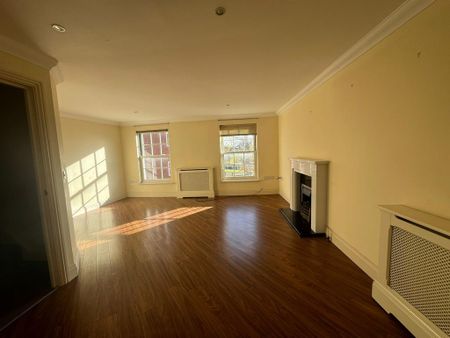 4 bedroom terraced house to rent - Photo 3