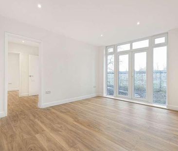 Jubilee Crescent, Edmonton, N9 - Photo 4