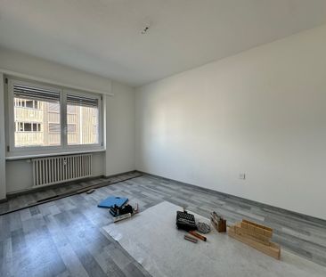 "frisch renovierte 3-Zimmerwohnung mit sonnigen Balkon" - Photo 1