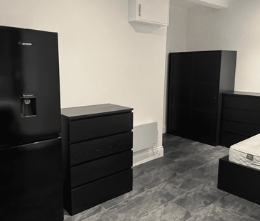 Studio to rent - Photo 3