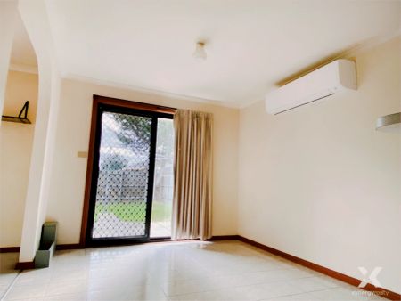 2 Bed, 1 Bath - Photo 2