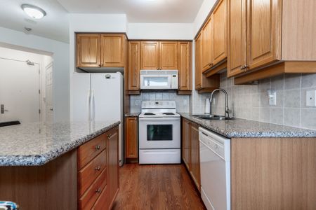 For Lease - 80 Harrison Garden Boulevard Unit# 2615, Toronto, Ontario - Photo 3