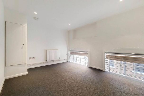 3 bedroom flat to rent - Photo 1