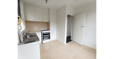 Spacious one Bedroom Apartment - Photo 4