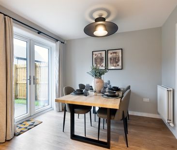 Casa, Vista Park, Glasgow, G33 - Photo 3