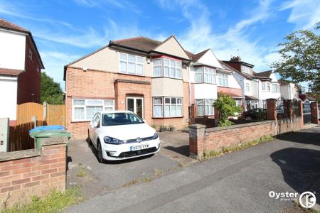 1 bedroom in a house share to rent - Photo 4