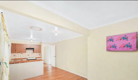 6 May Place, St Andrews NSW 2566 - House For Rent | Domain - Photo 2