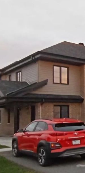 5 1/2 libre 1 Novembre à Granby rue du Mont Brome - Photo 2