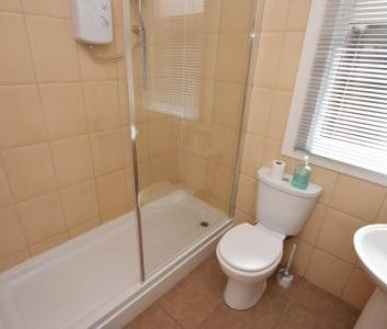 St Pauls Road, Semilong, Northampton, NN2 - Photo 5