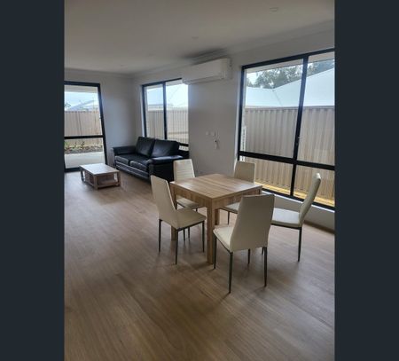 12 Gouda Vista, Byford, WA 6122 - Photo 2