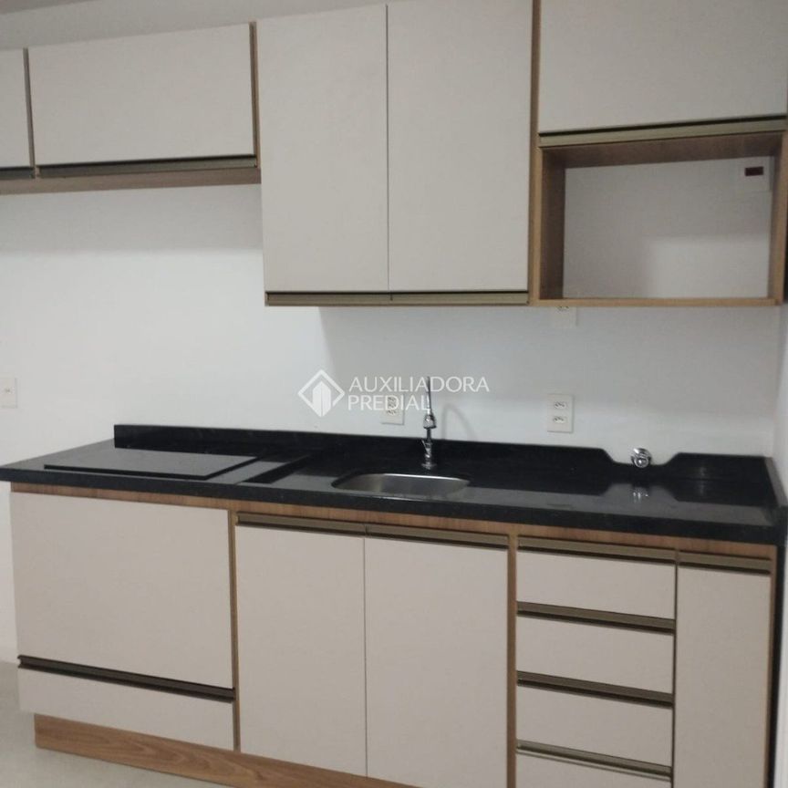 Studio com 1 quarto e 35m² para alugar em Teresópolis, Porto Alegre. - Foto 1