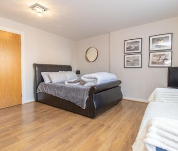 Studio to rent - Photo 4