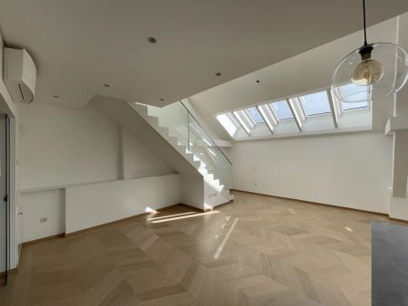 4 Zimmer-Maisonetten-Wohnung mit einer Terrasse und Studio - Foto 3