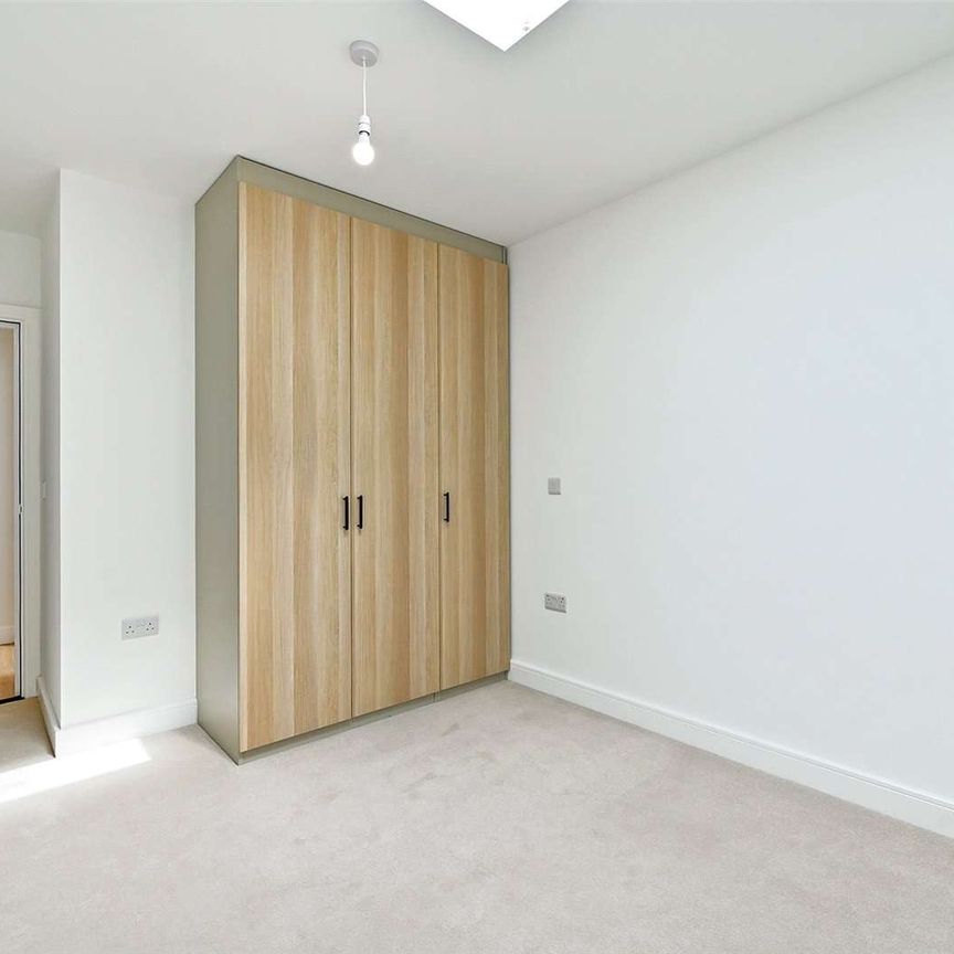 Banking Quarter  Exclusive Two-Bedroom Residences in the Heart of Bristol - Photo 1