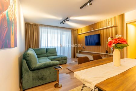 Apartament 3 camere cu parcare Urban Plaza - Fotografie 2