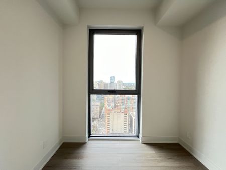For Lease - 8 Cumberland Street Unit# 2702, Toronto, Ontario - Photo 2