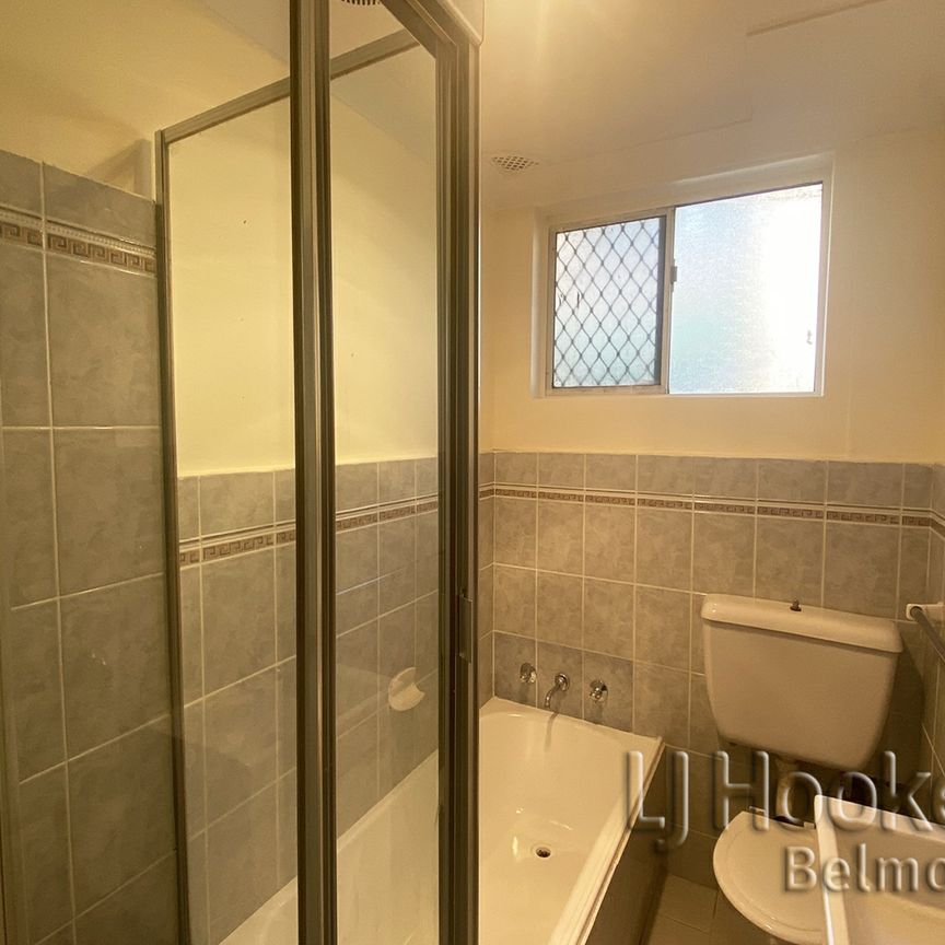 Spacious Two Bedroom Unit in the Heart of Punchbowl! - Photo 2
