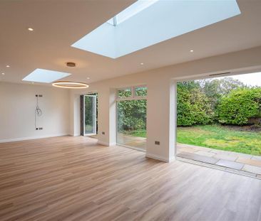 4 bedroom detached house to rent - Photo 1