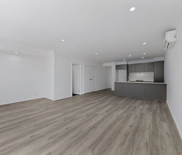 105 Prudence Parade, Point Cook VIC 3030 - House For Rent | Domain - Photo 2