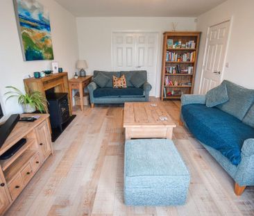 3 bedroom detached house to rent - Photo 4