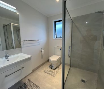 Pet Friendly & Fully Fenced - Photo 4