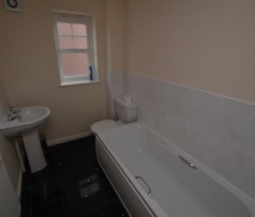 3 bedroom townhouse to rent - Photo 5