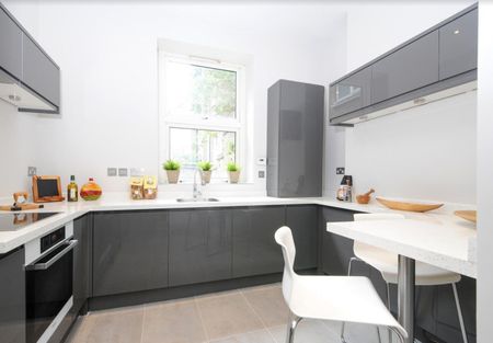 2 Bed Terraced House, Camberwell New Road, SE5 - Photo 4