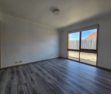 3 BEDROOM UNIT IN A QUIET LOCATION - Photo 5