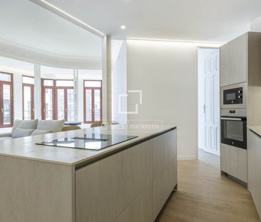 Excellent 4 Bedroom apartment for rent in Sant Francesc, Valencia - Photo 2
