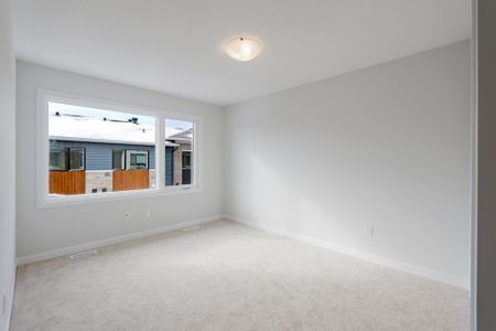 For Lease - 911 Creekway Private, Kanata, Ontario - Photo 3