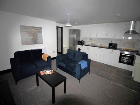 1 bedroom in a house share to rent - Photo 4