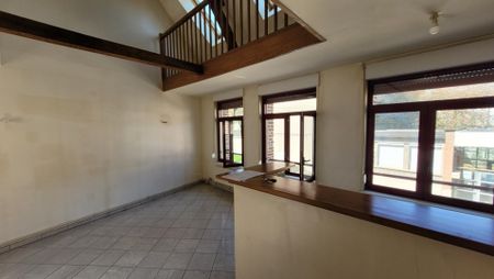 Location Appartement 3 pièces 80m² CONDE SUR L ESCAUT 59163 - Photo 2