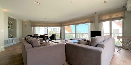 Appartement te huur in Duinbergen voor € 3.250 met 3 slaapkamers - Photo 2