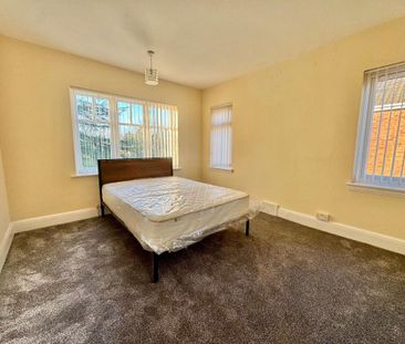 3 bedroom detached house to rent - Photo 3