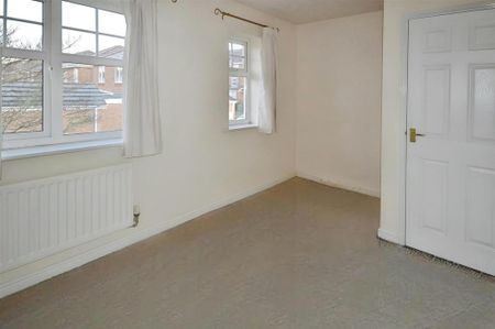 2 bedroom semi-detached house to rent - Photo 2