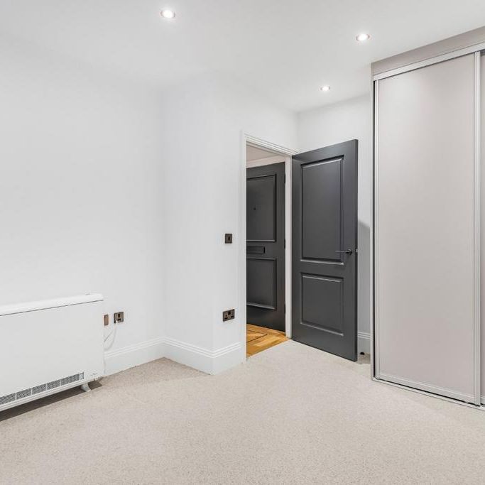 3 bedroom flat to rent - Photo 1