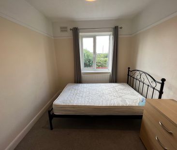 Garfield Terrace, Leeman Road - P10375 - Photo 4