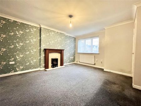 3 bedroom semi-detached house to rent - Photo 3