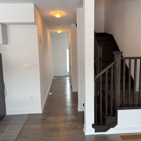 For Lease - 33 Turnberry Lane, Barrie, Ontario - Photo 4