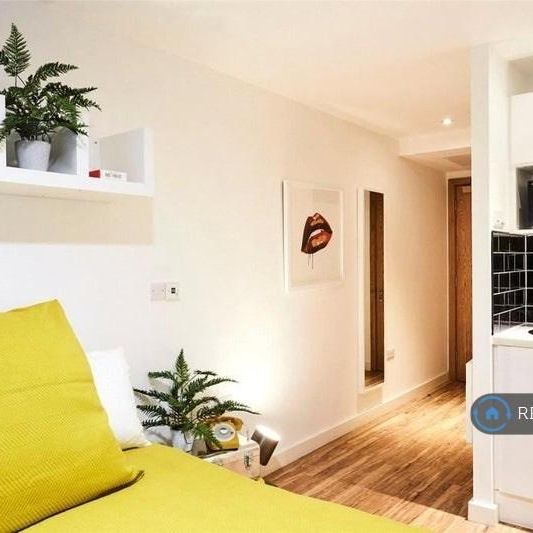 1 bedroom flat to rent - Photo 1