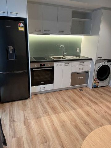 1 Bedroom Furnished Terrace in Lower Hutt CBD - Photo 3